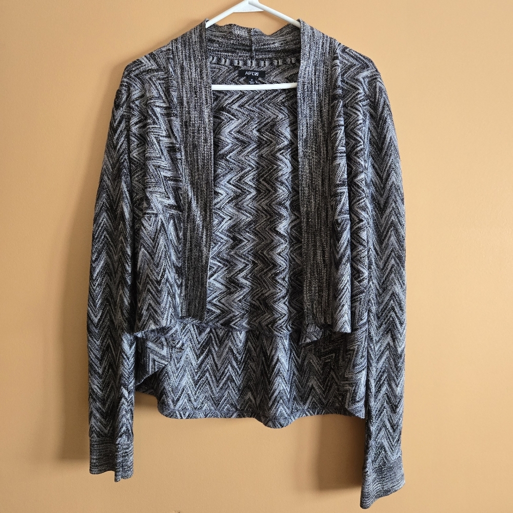 Apt. 9 Zigzag Patterned Open Cardigan With Asymmetrical Hem PTP=19"